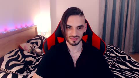 Snapshot of secret_sir chatting on 01.02.25 Dean Carter online show from 01.02.25