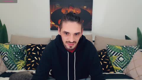 Snapshot of secret_sir chatting on 02.14.25 Dean Carter online show from 02.14.25