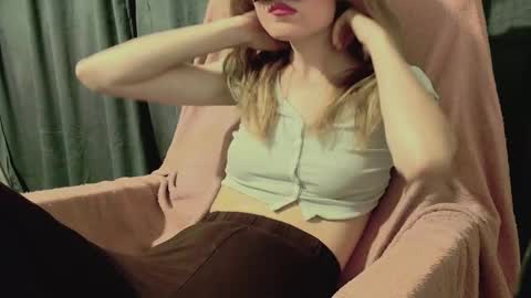 Anni online show from 10.14.25