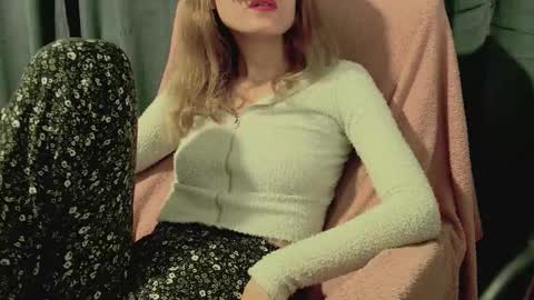 Anni online show from 10.14.25