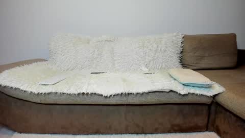 Snapshot of secretbee chatting on 01.30.25 Bee online show from 01.30.25