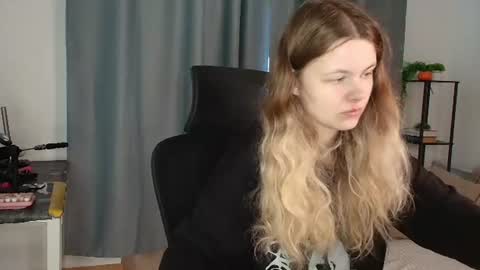 secrettier online show from 07.12.26