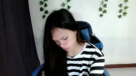 seducive_allea online show from 11.03.25