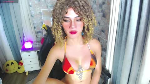 Snapshot of seduction_of_medusaxx chatting on 01.28.25 Medusa online show from 01.28.25