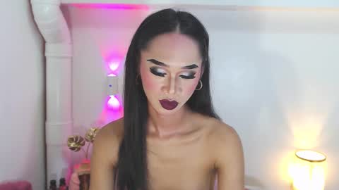 Snapshot of seductive_ashly chatting on 09.17.25 ashly online show from 09.17.25