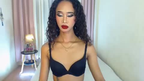 Snapshot of seductive_ashly chatting on 06.17.26 ashly online show from 06.17.26
