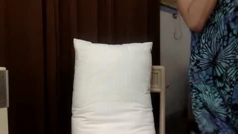 seductive_nessie online show from 10.31.25