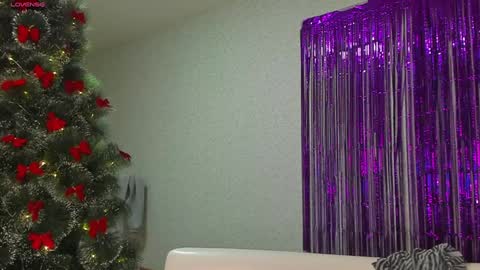 seductive_she_wolf online show from 12.30.24