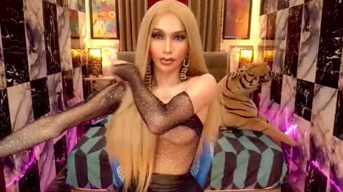 Snapshot of seductresskatarina chatting on 02.13.26 KATARINA LUST online show from 02.13.26