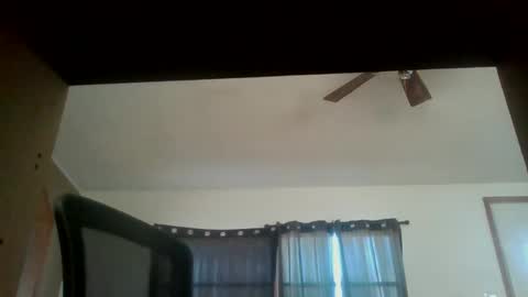 Snapshot of seeaaronscock chatting on 02.16.25 Aaron Guitar online show from 02.16.25