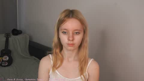 Snapshot of seebunny chatting on 06.21.26 See Its honey bunny im Lana online show from 06.21.26