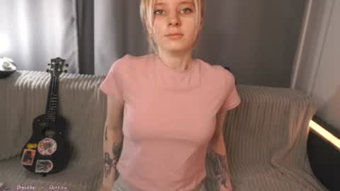 Snapshot of seebunny chatting on 07.10.26 See Its honey bunny im Lana online show from 07.10.26