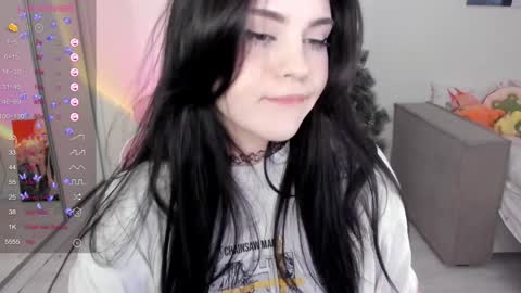 Snapshot of selena___cute chatting on 01.03.25 Selena online show from 01.03.25