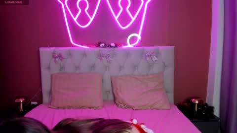Selena online show from 12.18.24