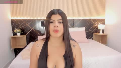 Snapshot of selena_diaz_ chatting on 02.12.26 Selena online show from 02.12.26