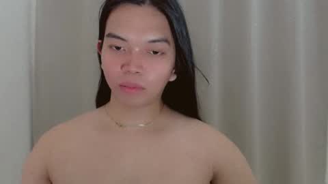 Snapshot of selena_fuckdoll chatting on 12.12.24 Selena online show from 12.12.24