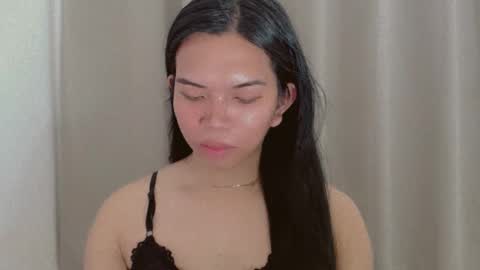 Snapshot of selena_fuckdoll chatting on 12.21.24 Selena online show from 12.21.24