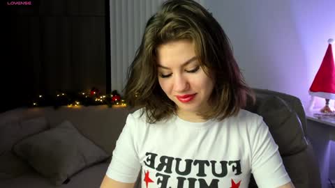 Selena online show from 12.22.24