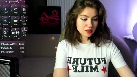 Selena online show from 02.18.25