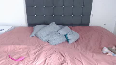 Selena online show from 01.16.26