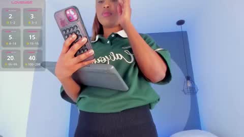 Selena online show from 10.17.25