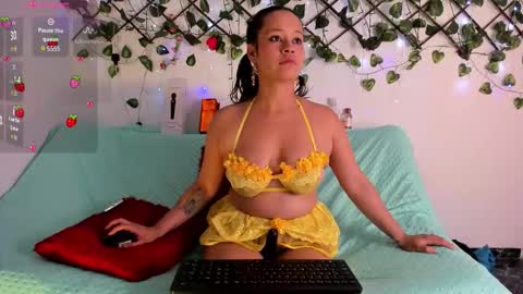 Selena  online show from 10.21.25