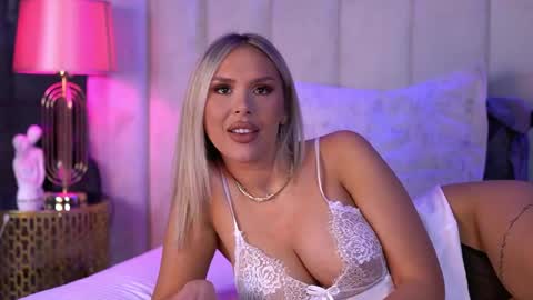 Selena online show from 04.11.26