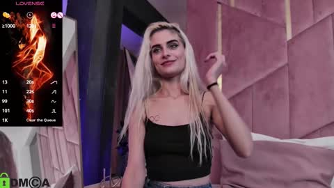 Selena online show from 12.05.25