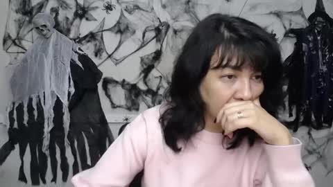 SelenaFly online show from 10.20.25