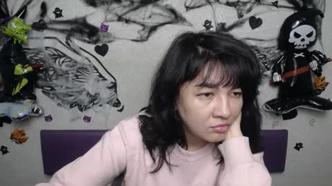 SelenaFly online show from 10.22.25