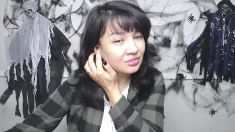 SelenaFly online show from 10.27.25