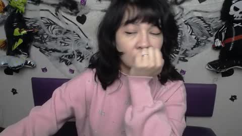 SelenaFly online show from 10.30.25