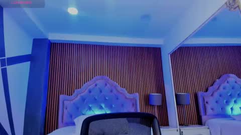 selenastonne online show from 09.23.25