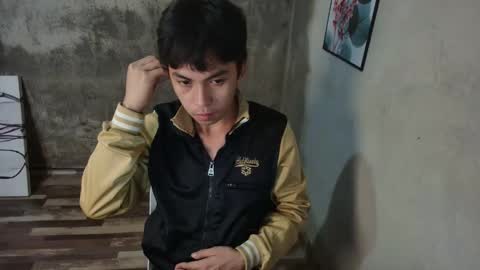 Snapshot of selene_0417 chatting on 09.24.25 Aprilane online show from 09.24.25