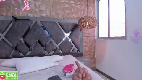 Snapshot of selene__lopez_ chatting on 06.22.26 selene__lopez_ online show from 06.22.26