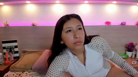 Snapshot of selene_rushe chatting on 05.14.26 selene rushe online show from 05.14.26