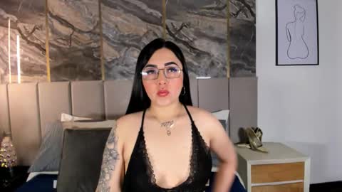 Snapshot of selene_shay chatting on 11.26.25 Selene online show from 11.26.25