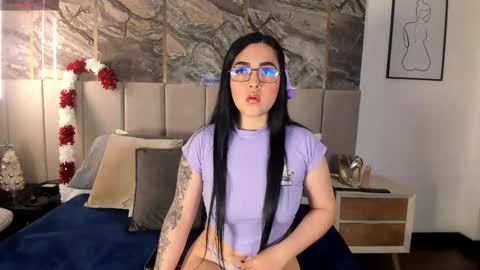 Snapshot of selene_shay chatting on 11.28.25 Selene online show from 11.28.25