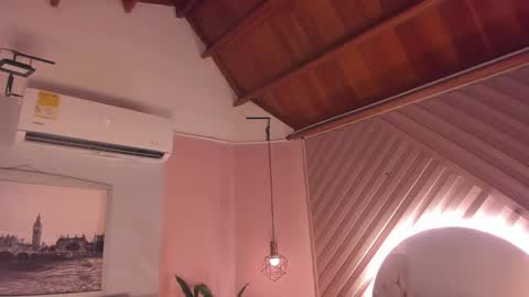 Selene online show from 10.14.25