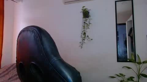 Snapshot of selene_vega_ chatting on 03.06.25 INDEPENDENT  model Instagram  selenevega08 online show from 03.06.25