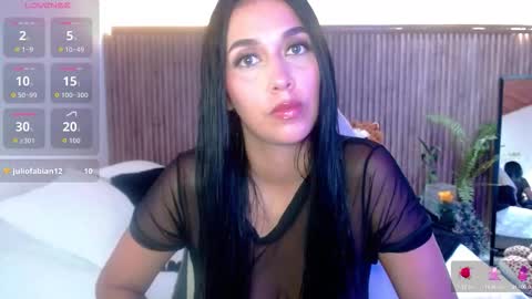 Snapshot of selene_vega_ chatting on 10.16.25 INDEPENDENT  model Instagram  selenevega08 online show from 10.16.25