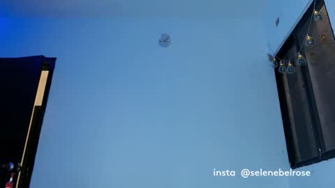 Selena online show from 09.23.25