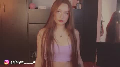 Snapshot of selenee___e chatting on 01.16.25 selene online show from 01.16.25