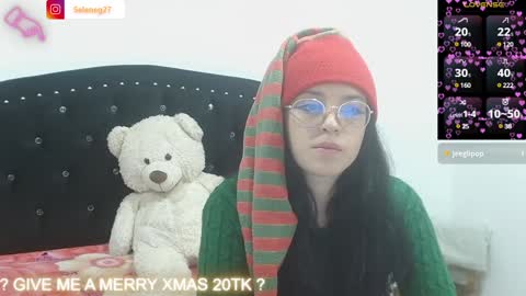 Selene G  online show from 12.04.24