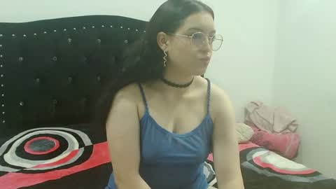 Selene G  online show from 01.13.25