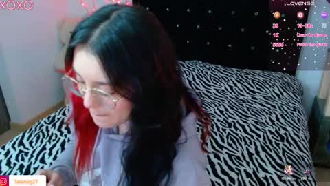 Snapshot of seleneg chatting on 09.16.25 Selene G online show from 09.16.25