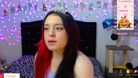 Snapshot of seleneg chatting on 10.17.25 Selene G online show from 10.17.25