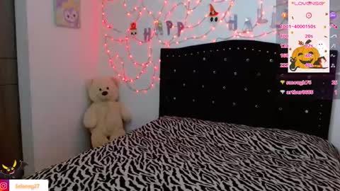 Snapshot of seleneg chatting on 10.18.25 Selene G online show from 10.18.25