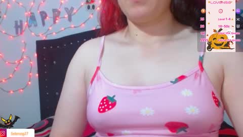 Snapshot of seleneg chatting on 10.29.25 Selene G online show from 10.29.25