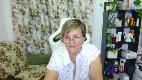 Snapshot of selenna57 chatting on 01.13.25 Selenna online show from 01.13.25